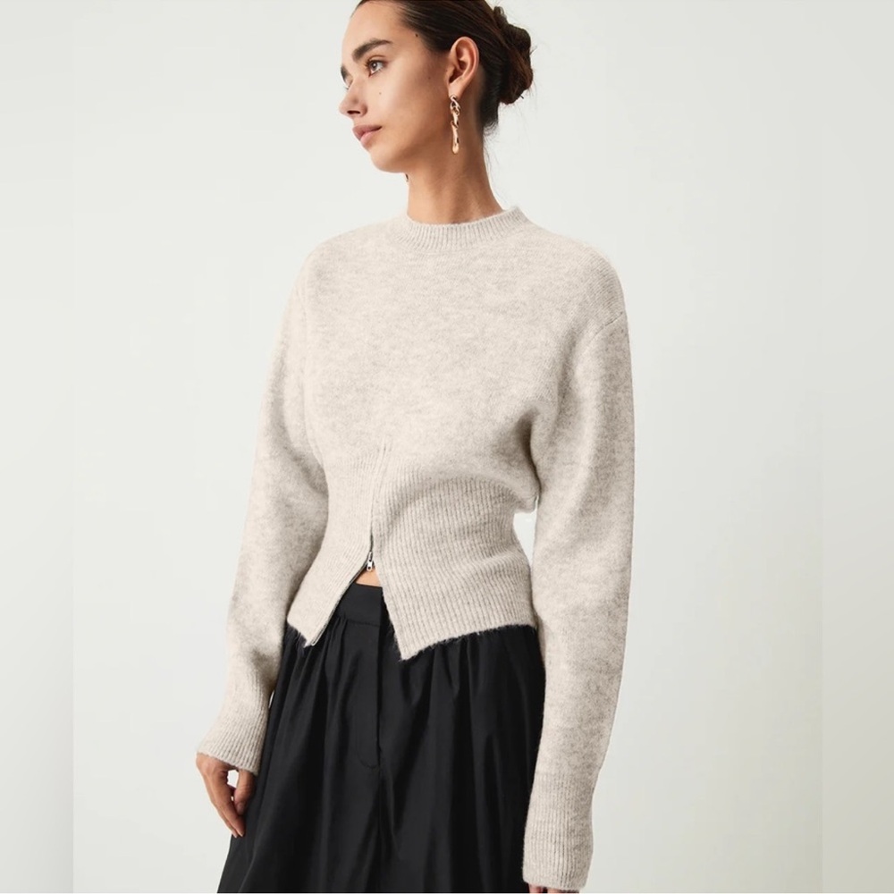 Commense Cream Bottom Zip Women's Sweater